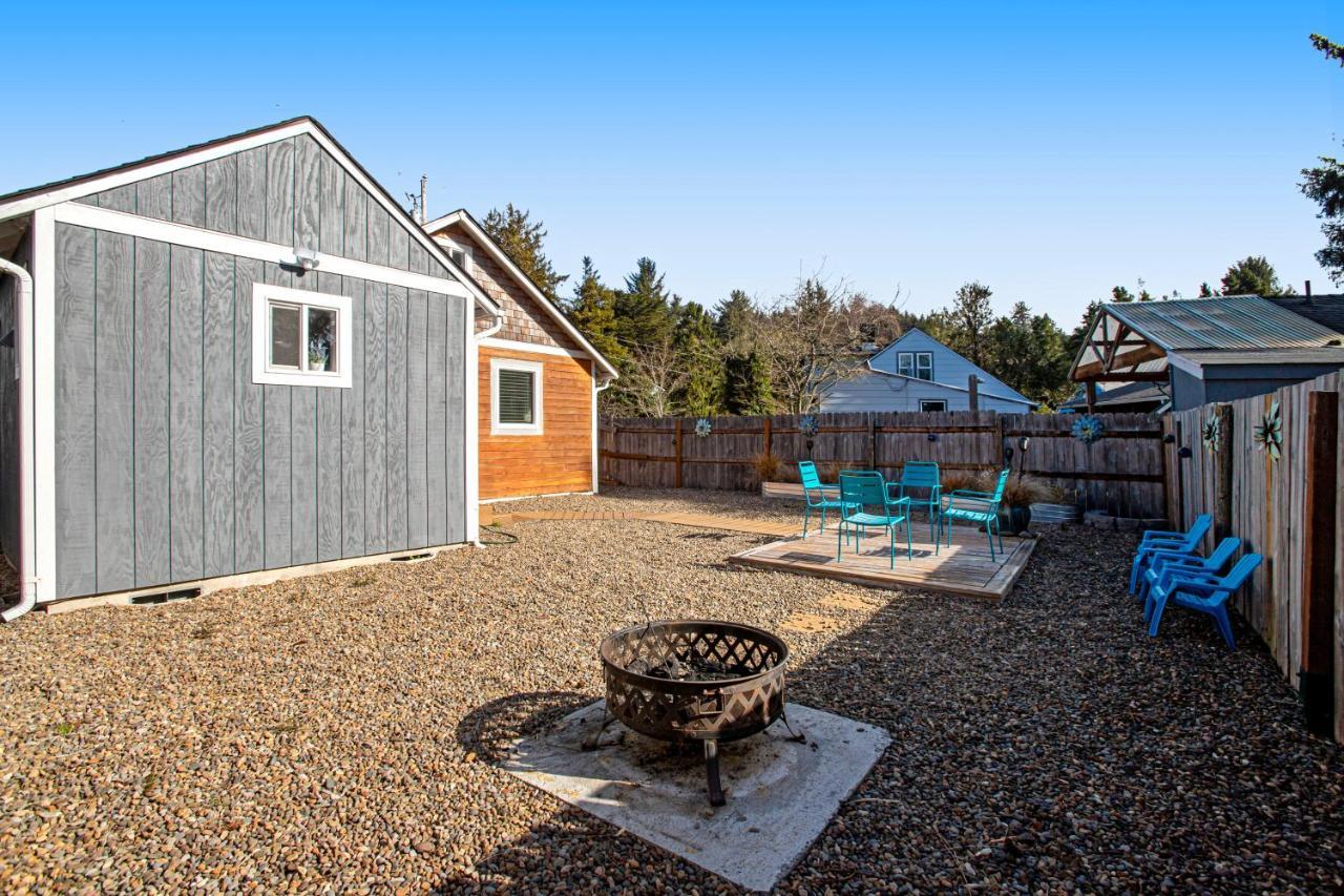 Siletz Bay Getaway Villa Lincoln City Eksteriør bilde